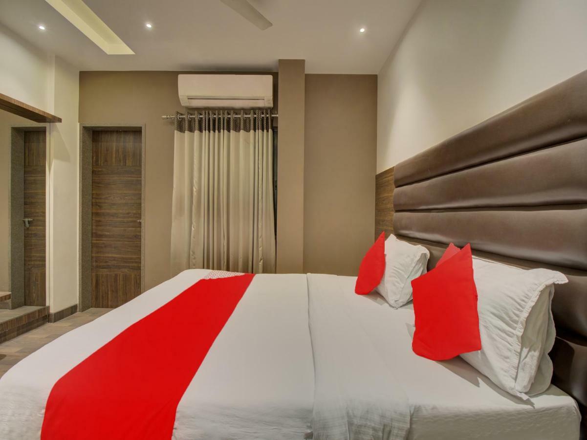 Sāngli Oyo 35844 Hotel Lotus Residency מראה חיצוני תמונה