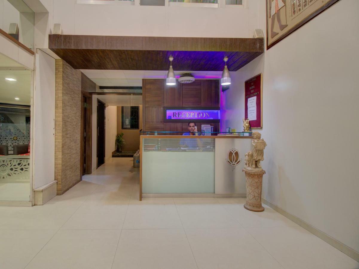 Sāngli Oyo 35844 Hotel Lotus Residency מראה חיצוני תמונה