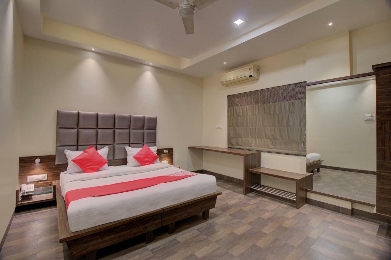 Sāngli Oyo 35844 Hotel Lotus Residency מראה חיצוני תמונה
