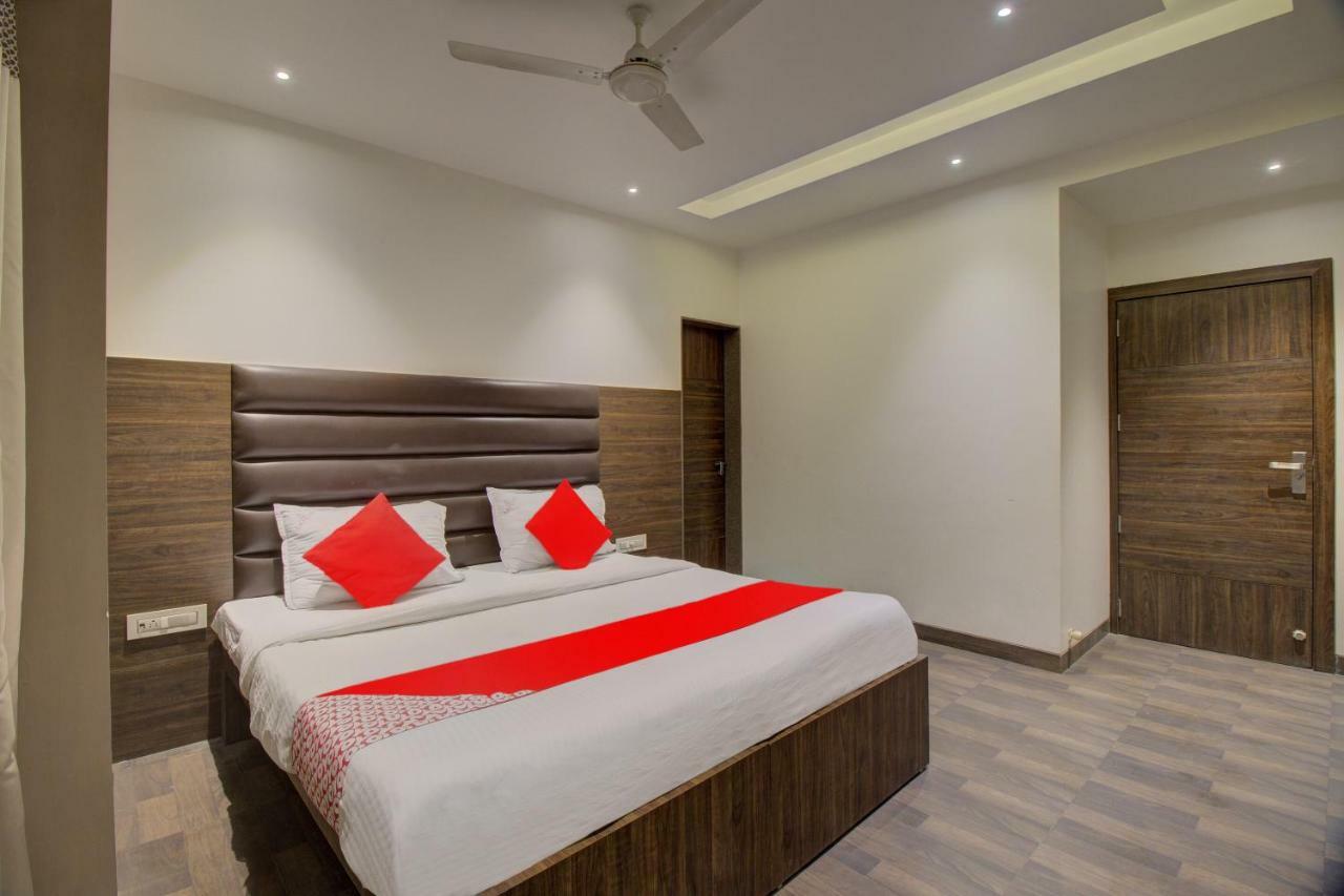 Sāngli Oyo 35844 Hotel Lotus Residency מראה חיצוני תמונה